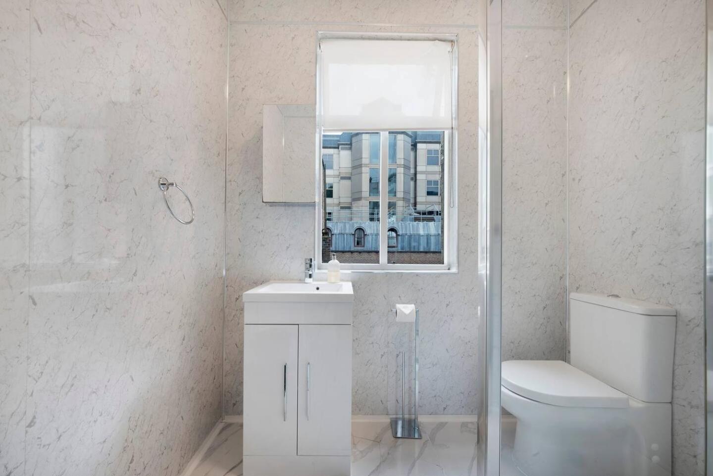 2 Bed Piccadilly Apartment 3 Londen Buitenkant foto
